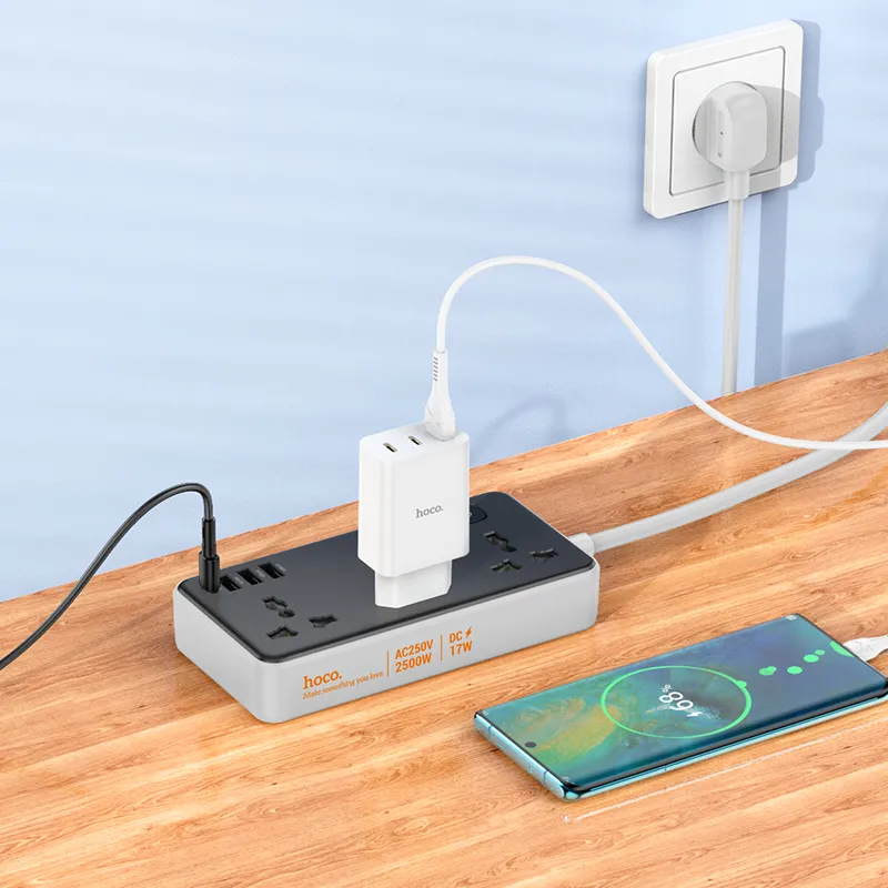 Tính năng chi tiết tích hợp cổng Type-C và USB-A tiện ích