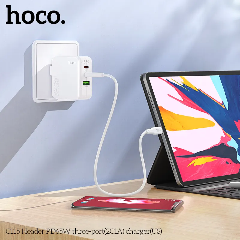 Trải nghiệm sạc linh hoạt với 3 cổng cùng lúc không lo gián đoạn