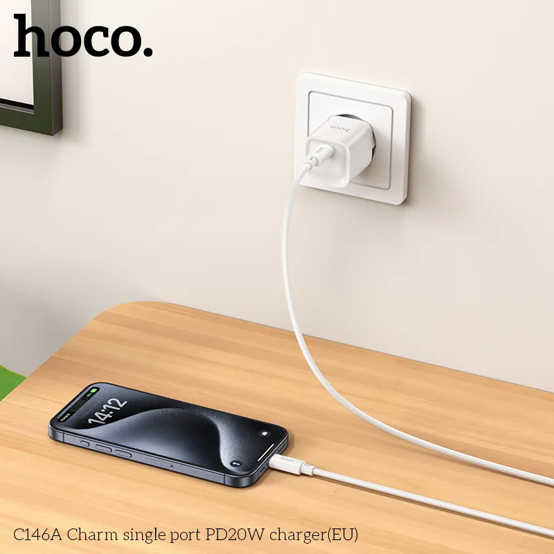 Trải nghiệm sạc nhanh, an toàn với chất liệu PC+ABS bền bỉ