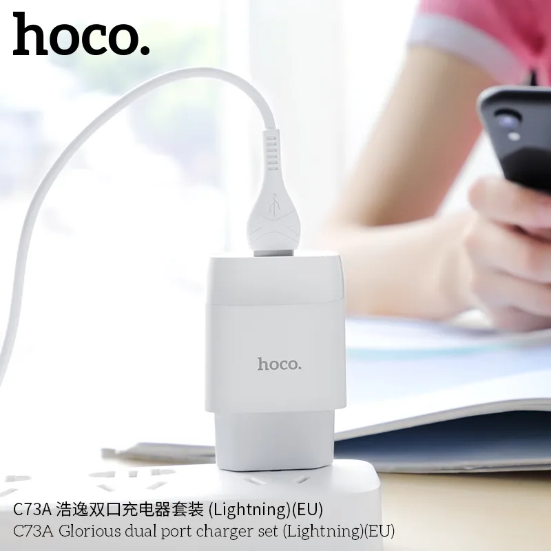 Bộ Sạc Kèm Dây iP Hoco C73A Glorious hai cổng (EU) thiết kế nhỏ gọn tiện lợi