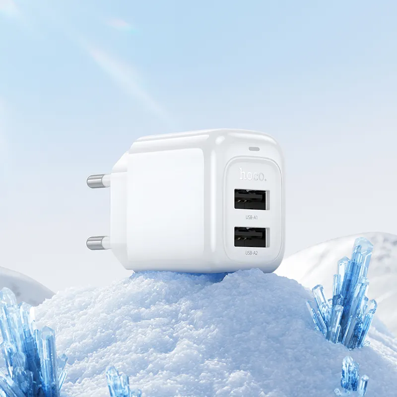 Kích thước nhỏ gọn 74x41x29mm, trọng lượng nhẹ chỉ 57g dễ mang theo