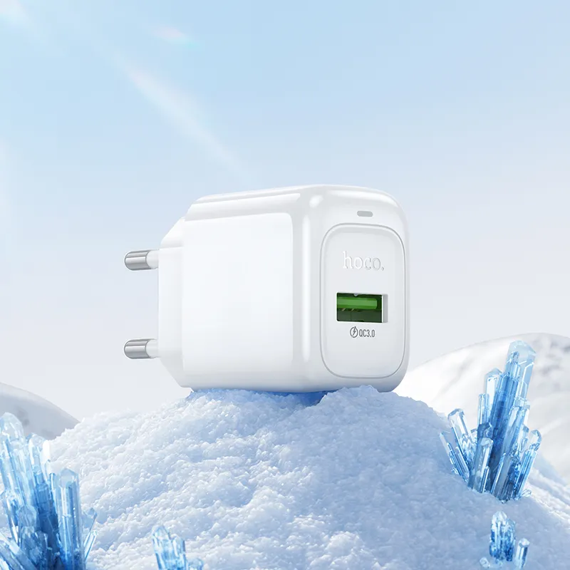 Củ Sạc QC3.0 Hoco CS52A Surplus (EU) kích thước nhỏ gọn 74x41x29mm trọng lượng 37g