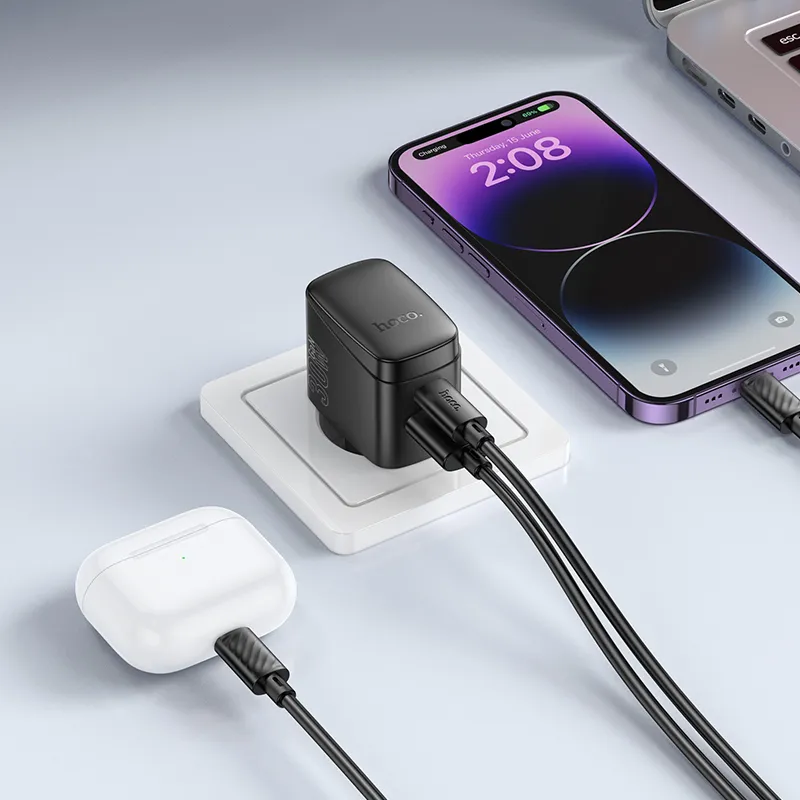 Đóng gói đầy đủ gồm bộ sạc và dây cáp dài 1m tiện lợi