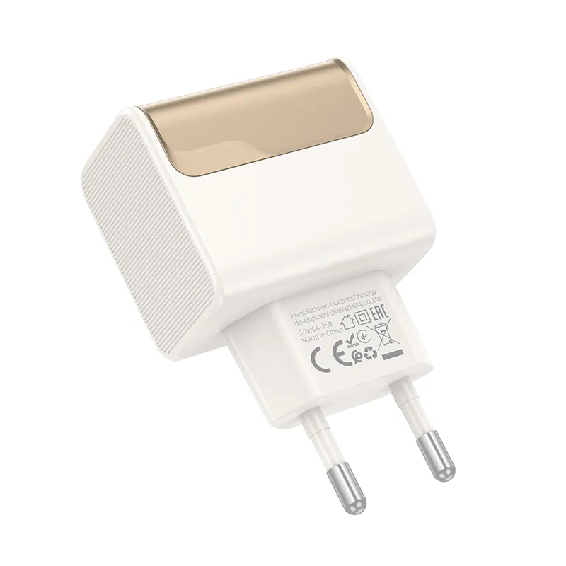 Kích thước 77 x 46 x 28mm, trọng lượng 46g dễ mang theo
