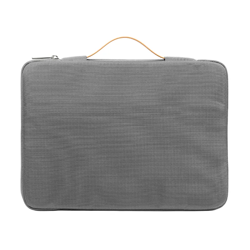 Kích thước 356x258x40mm phù hợp laptop 14 inch, trọng lượng nhẹ chỉ 287,3g