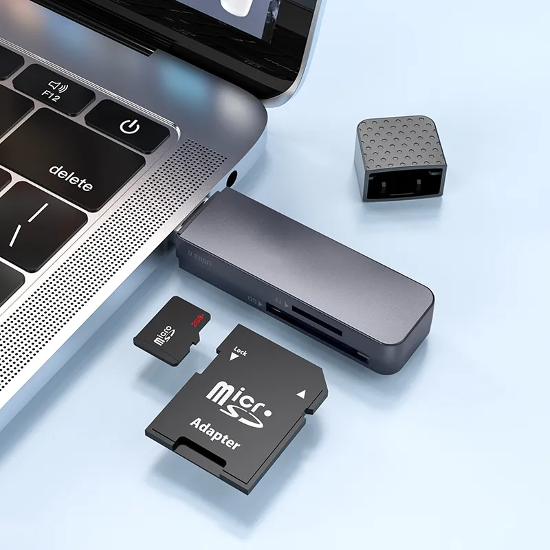 Tính năng đọc thẻ nhớ hỗ trợ dung lượng tới 2TB, tương thích đa thiết bị