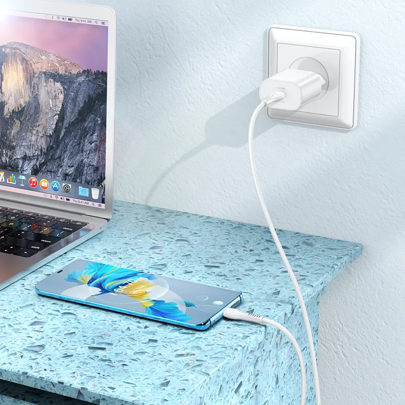Kích thước 78*42*26mm nhỏ gọn, trọng lượng chỉ 78g tiện mang theo