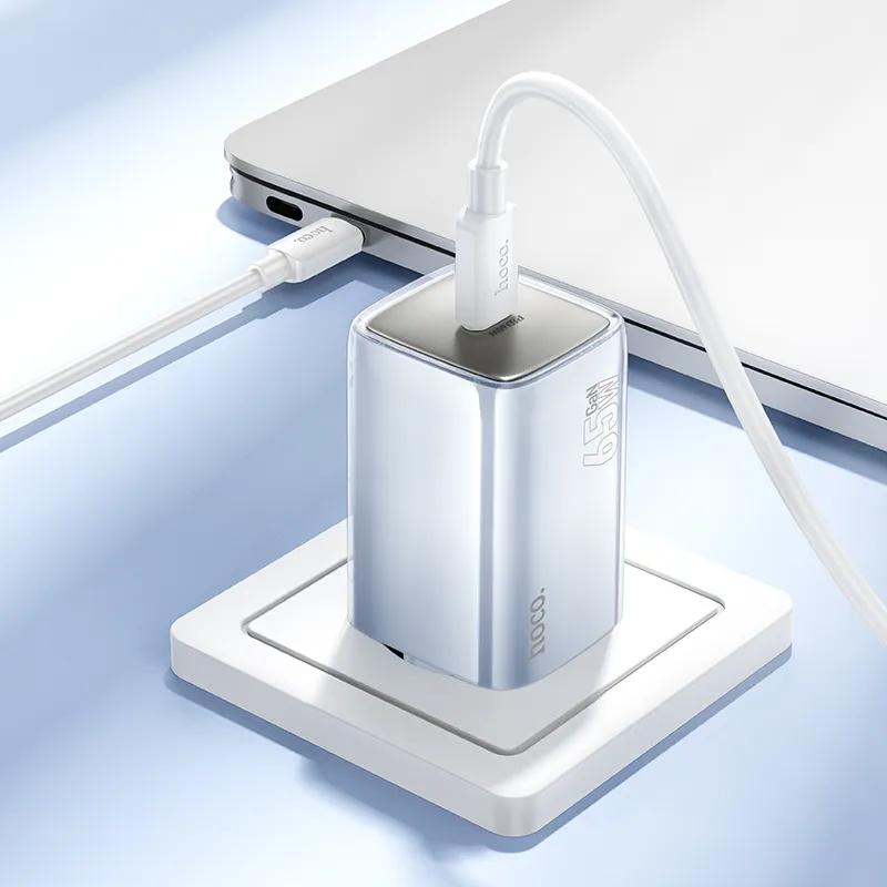 Đóng gói Củ Sạc PD65W Hoco N48 Glorious (EU) gọn nhẹ, dễ vận chuyển