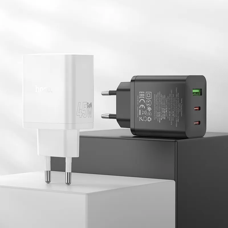 Kích thước nhỏ gọn 87.3x45x28.8mm, trọng lượng nhẹ 108g dễ dàng cầm nắm