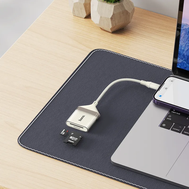 Thiết kế sang trọng với chất liệu hợp kim nhôm và dây bện chắc chắn