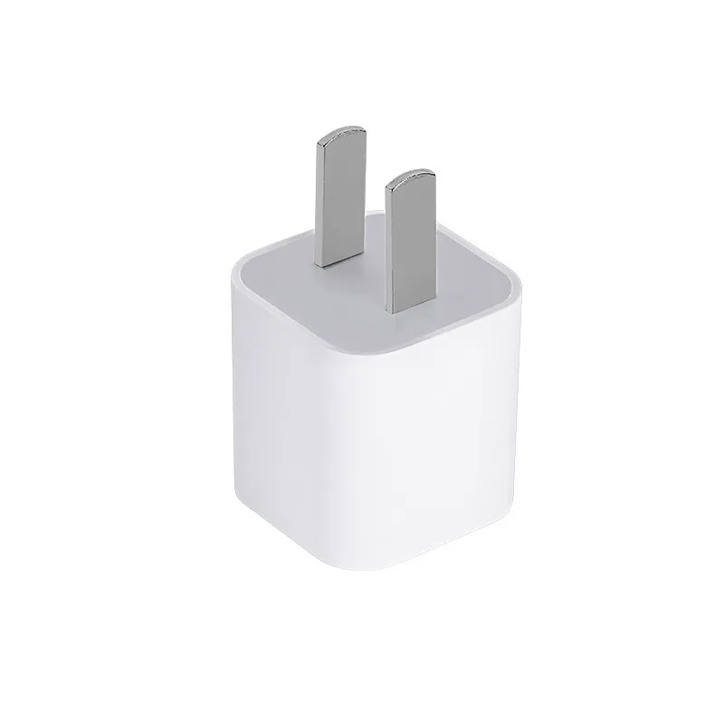 Tính năng dải điện áp rộng 100-240V và contactor lò xo đồng nguyên khối