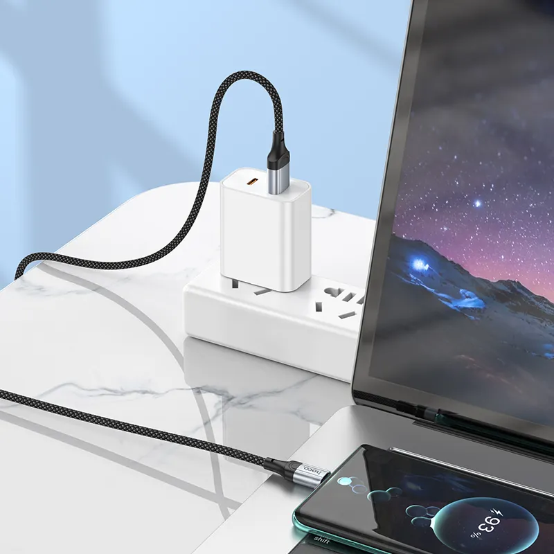 Kích thước cáp 1m, trọng lượng nhẹ chỉ 23g thuận tiện mang theo