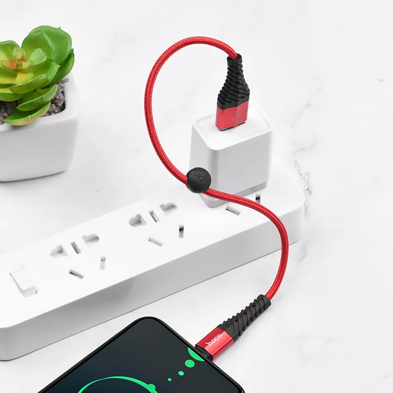 Kích thước 0.25M phù hợp cho nhiều thiết bị, dễ dàng mang theo
